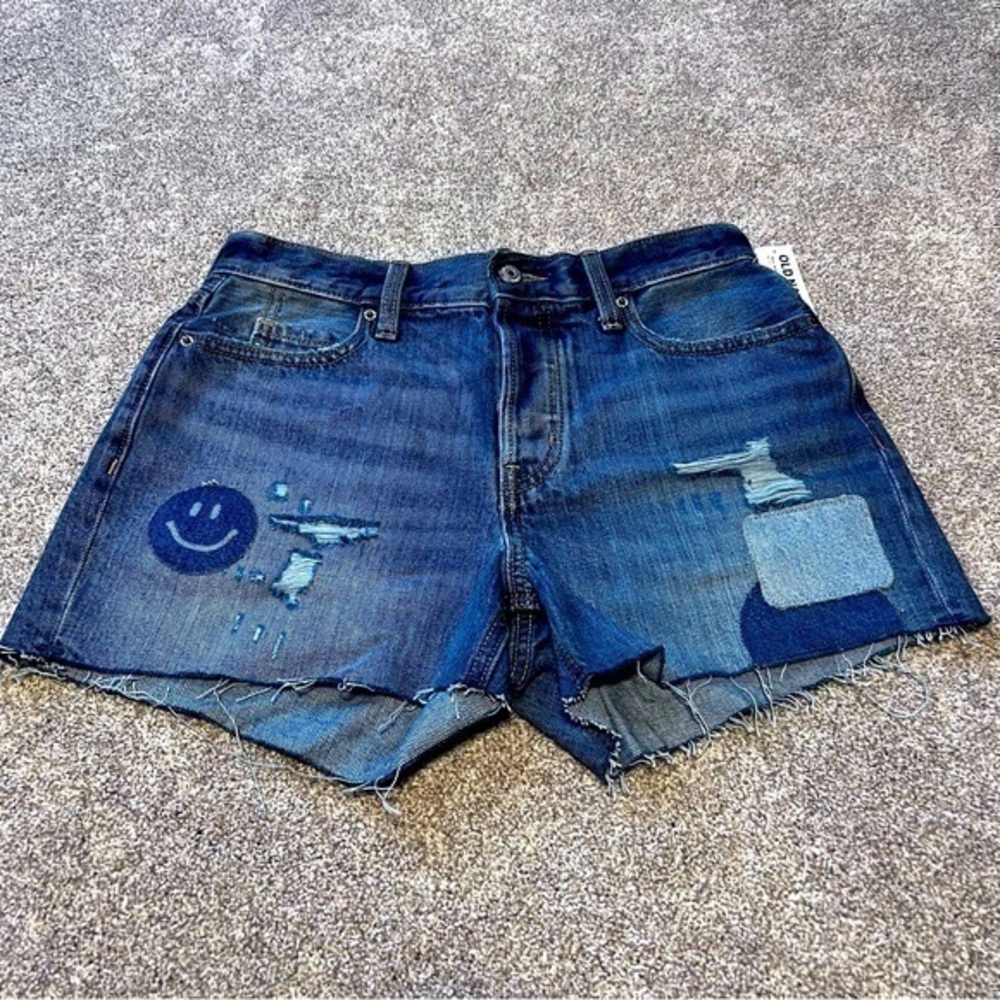 NWT Old Navy women’s high rise shorts size 2